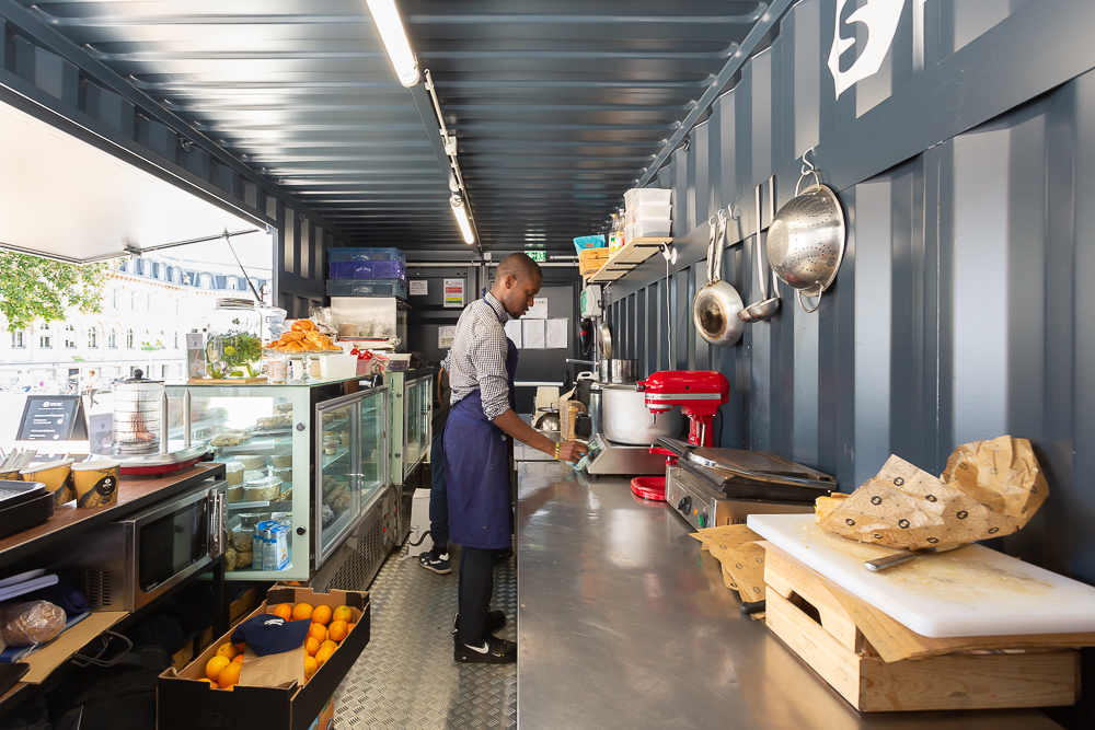 CAPSA Container réalise des espaces innovants à partir de containers, seul objet transportable aux mesures universelles. Paris le 17/06/2019. Photo : Fabrice DUNOU