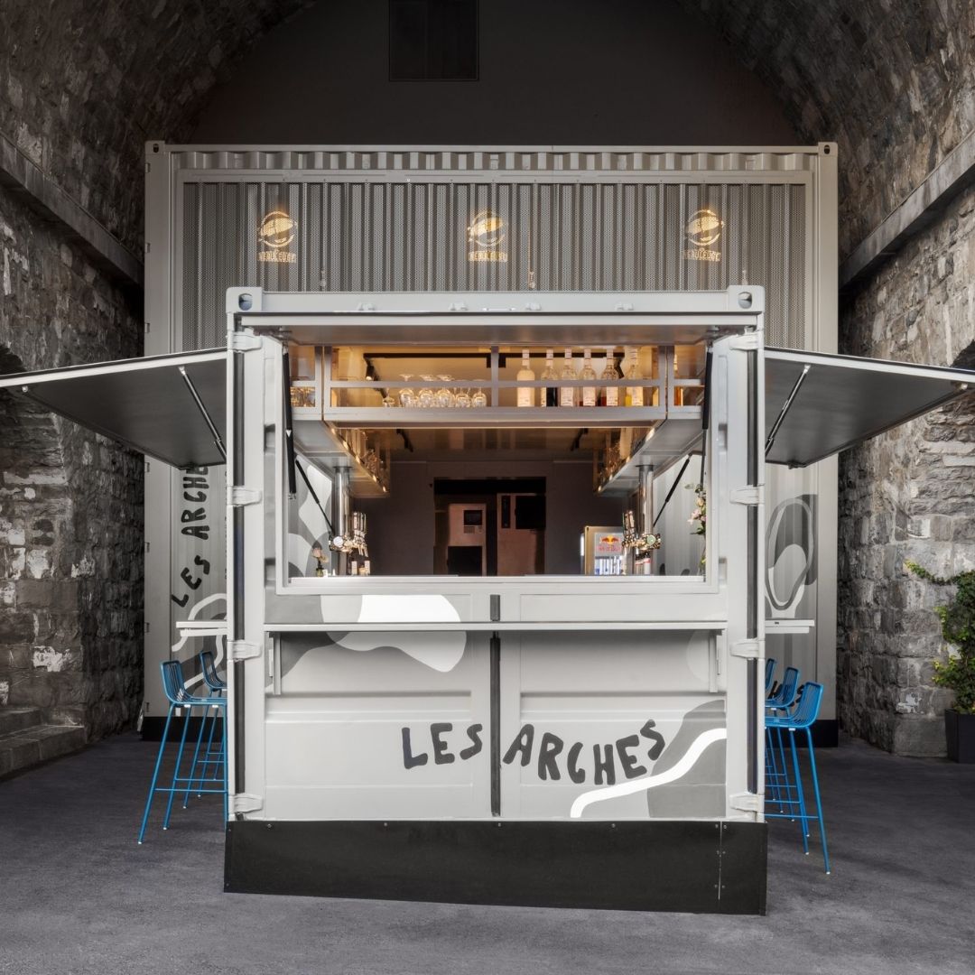 Container bar 20 pieds aménagé Les Arches