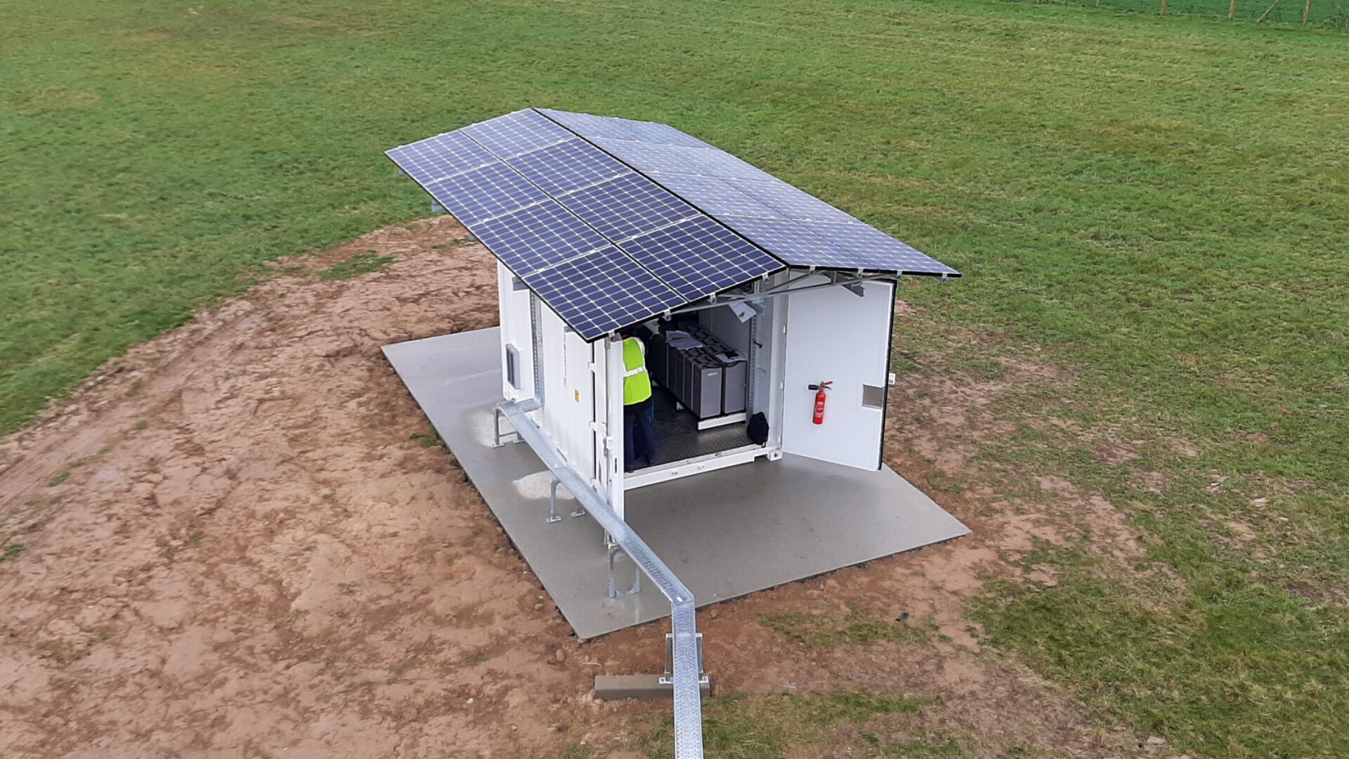 container isolé pour accueillir des batteries