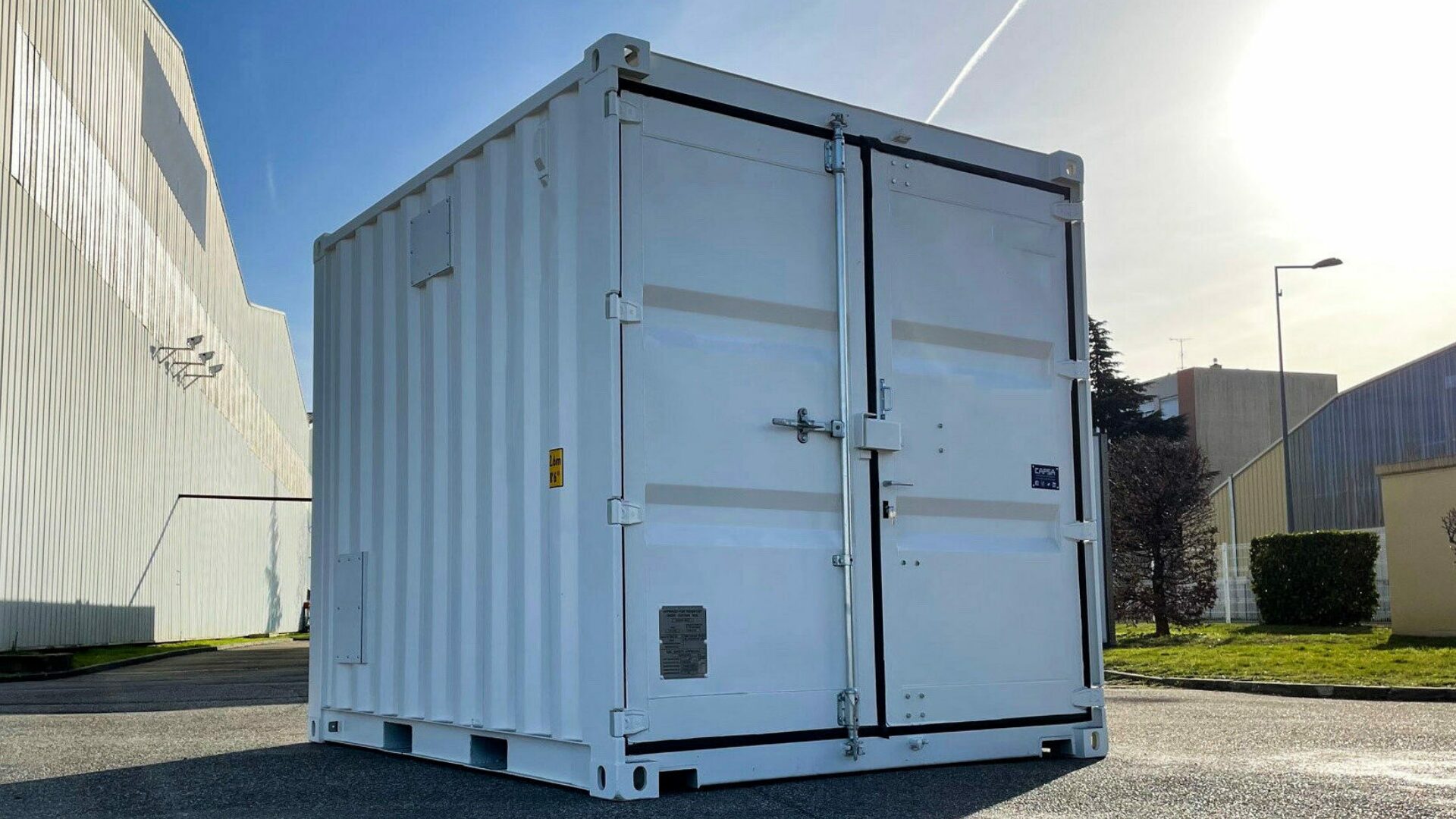 container isolé pour accueillir des batteries 2